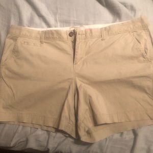Old Navy 5” khaki shorts